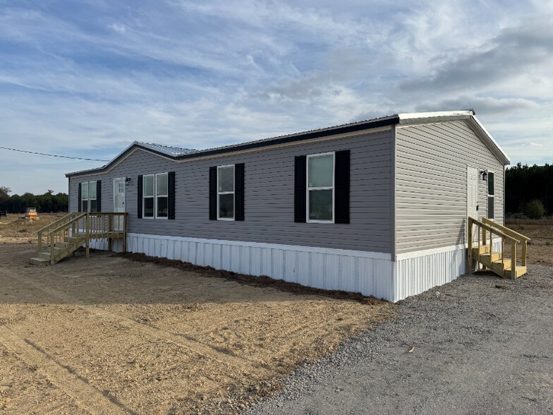 Building Photo - 262 Patriot Ln