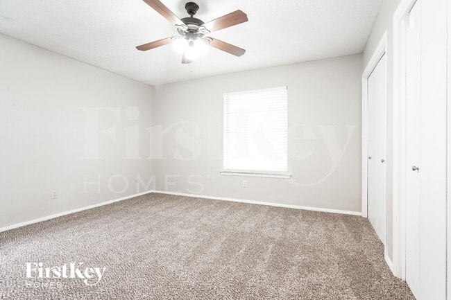 Building Photo - 1424 Wreyhill Dr