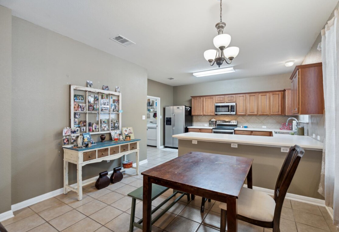 Building Photo - 2108 Narrow Glen Pky
