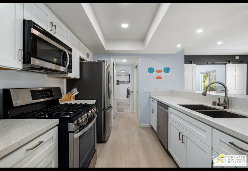 Building Photo - 1735 N Via Miraleste