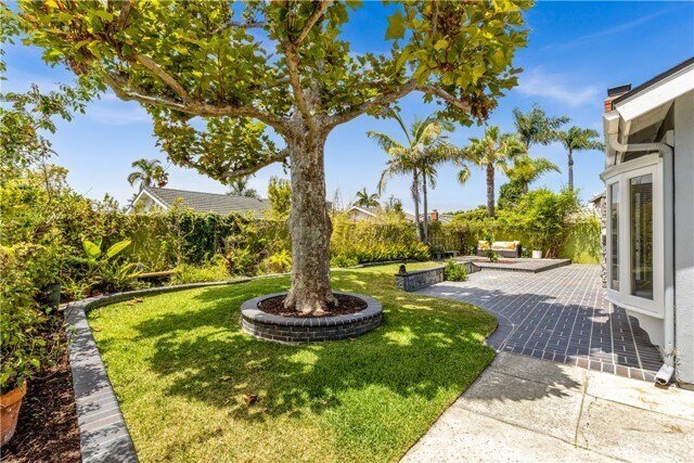Building Photo - 33051 Christina Dr