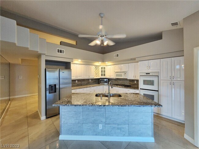 Building Photo - 3376 Tiara Point Cir