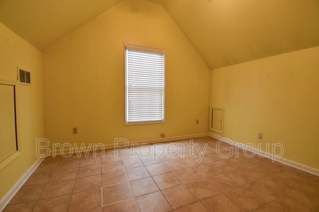 Building Photo - 810 Ethelored St