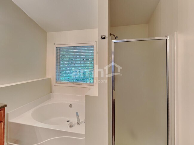 Building Photo - 4280 Chads Park Dr