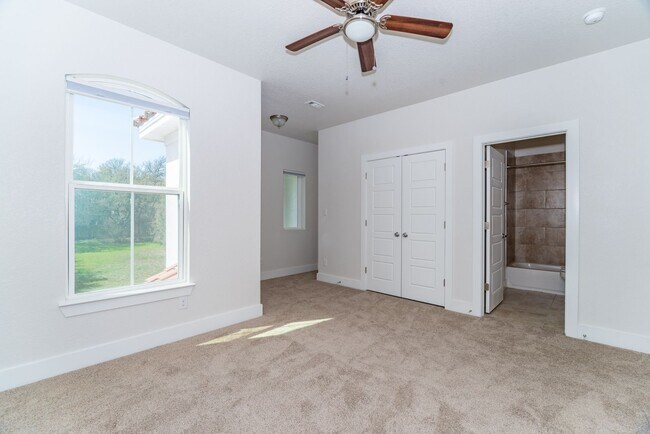 Building Photo - BEAUTIFUL PALLATIUM VILLAS 2-BEDROOM