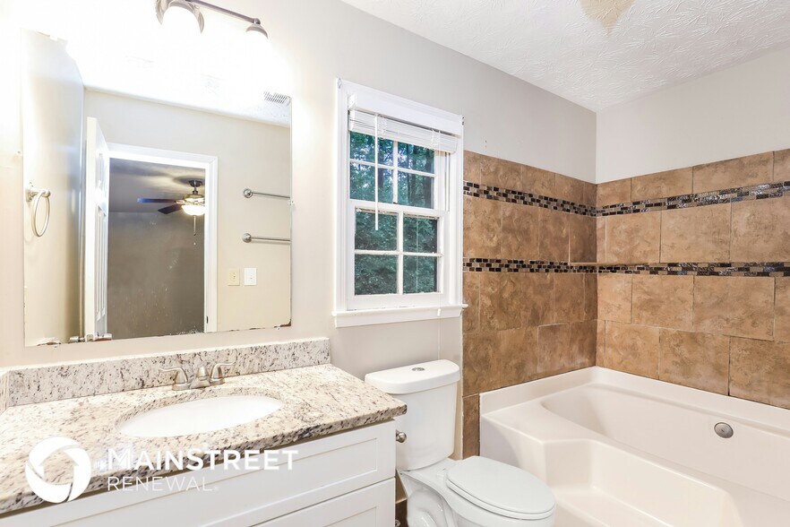 Building Photo - 145 Cowan Dr