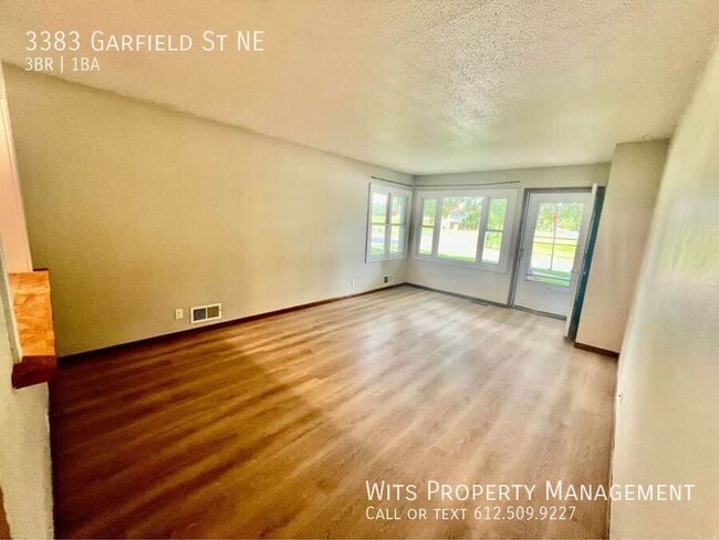 Building Photo - 3383 NE Garfield St