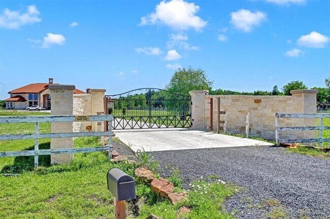 Building Photo - 848 Juliff-Manvel Rd