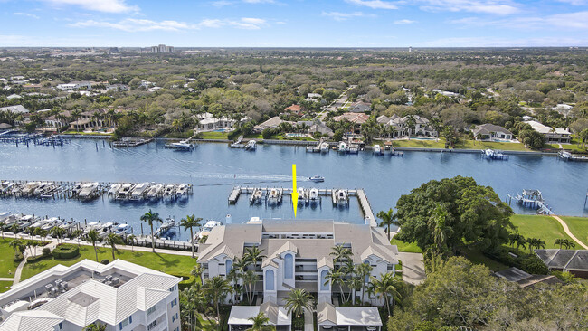 Building Photo - 515 Bay Colony Dr N