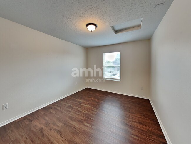 Building Photo - 6547 S Fairwind Pl