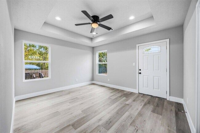 Building Photo - 8512 Farqueson St