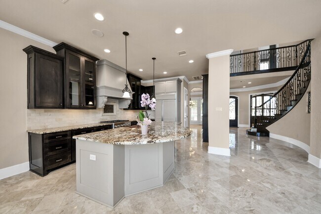 Building Photo - 25627 Fleming Lodge Ln