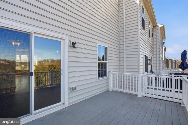 Building Photo - 166 Trout Lily Dr