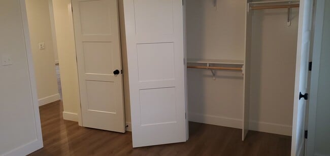 Building Photo - 5 bd, 3 ba house SW Columbia, quick access to providence, just south of Rockbridge school