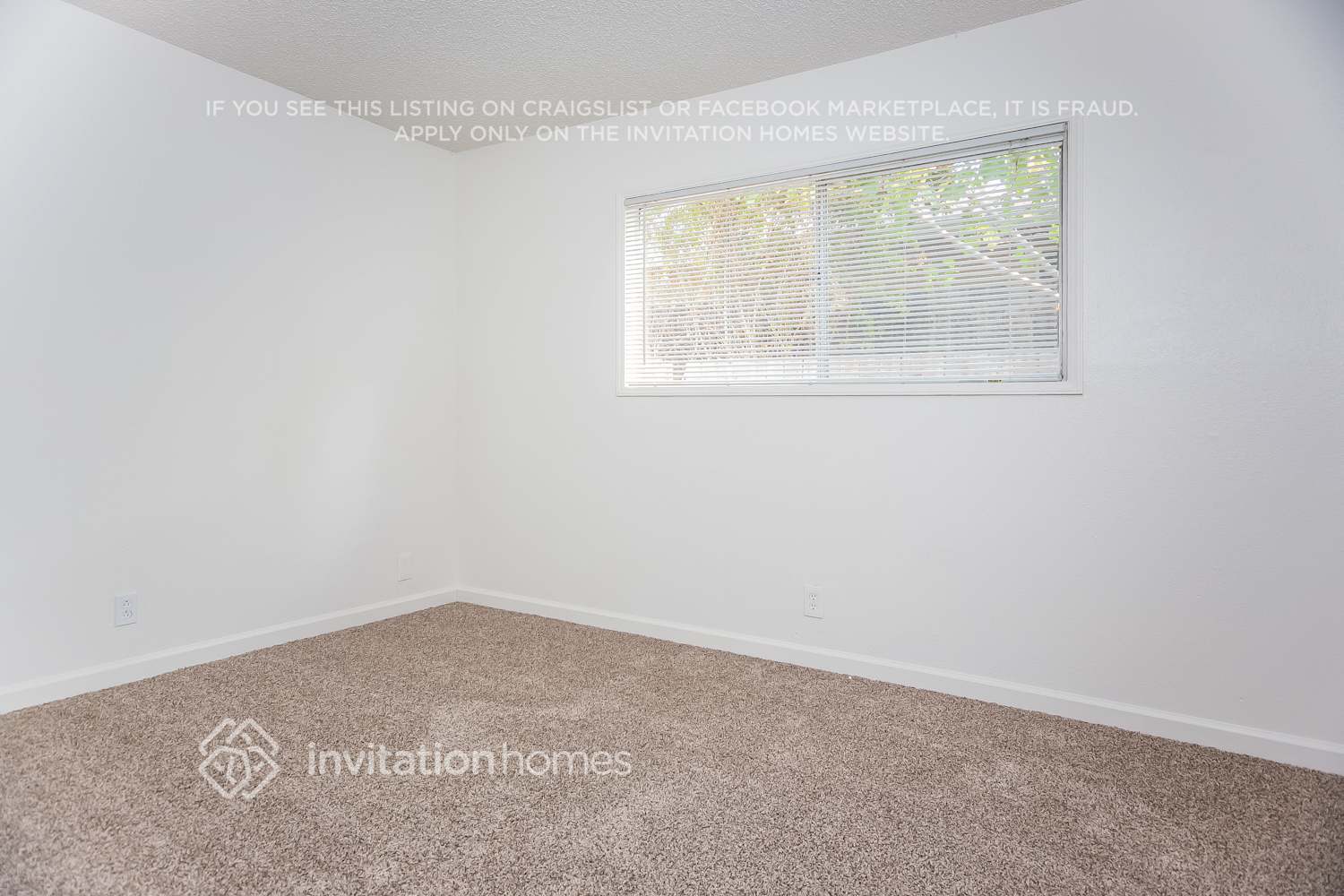 Building Photo - 497 Burlington Dr