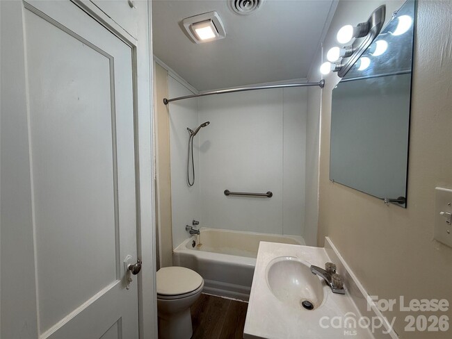 Building Photo - 507 Turnersburg Hwy