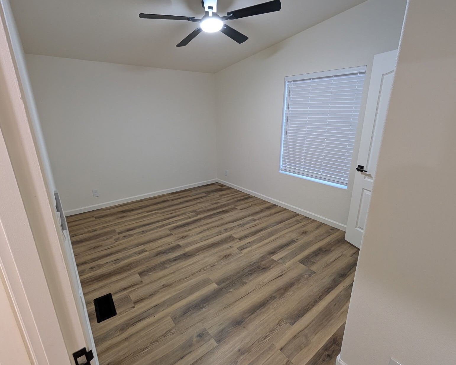Bedroom 3 - 2491 W Rock Island Ave