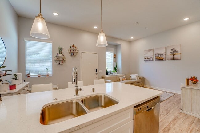 Building Photo - Recently Reduced-San Marcos Town-Home 3 Bedroom 2.5 Bathroom