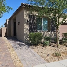 Building Photo - 4748 N Calming Gdn St