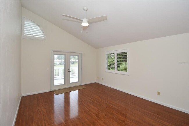 Building Photo - 26 Landings Ln