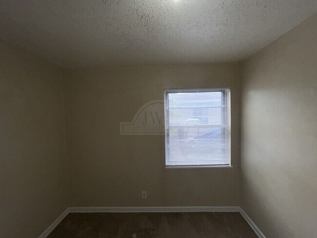 Building Photo - 510 N 24th St