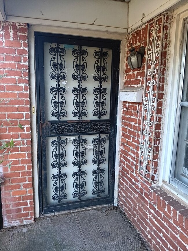 Building Photo - WONDERFUL 3 BEDROOM HOME FOR RENT IN OKC!! * MOVE IN SPECIAL!!! HALF OFF FIRST MONTHS RENT!*