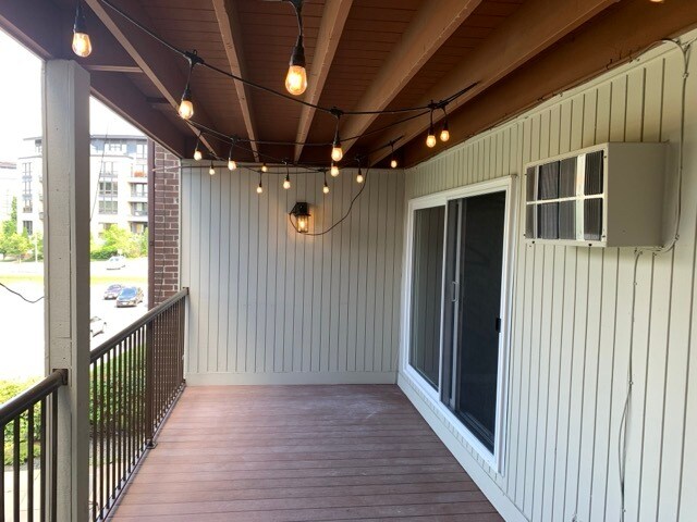 Personal deck over looking the pool - 4820 Park Commons Dr