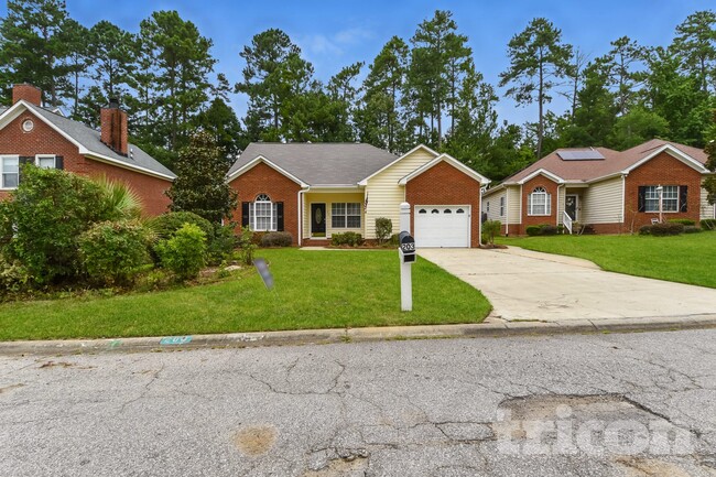 Building Photo - 203 Manor View Ct