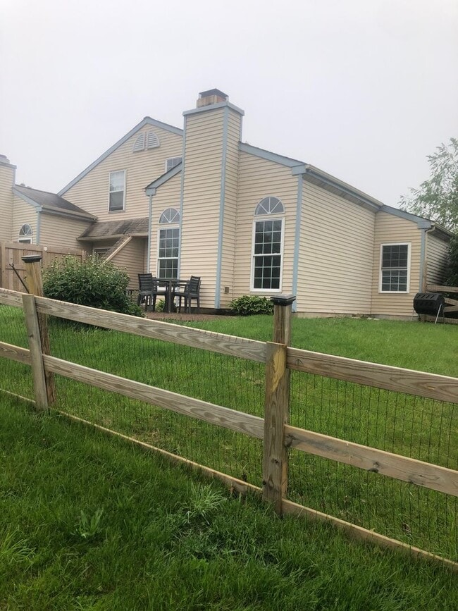 Building Photo - Perkasie 3 Bd / 2 Bath Twin