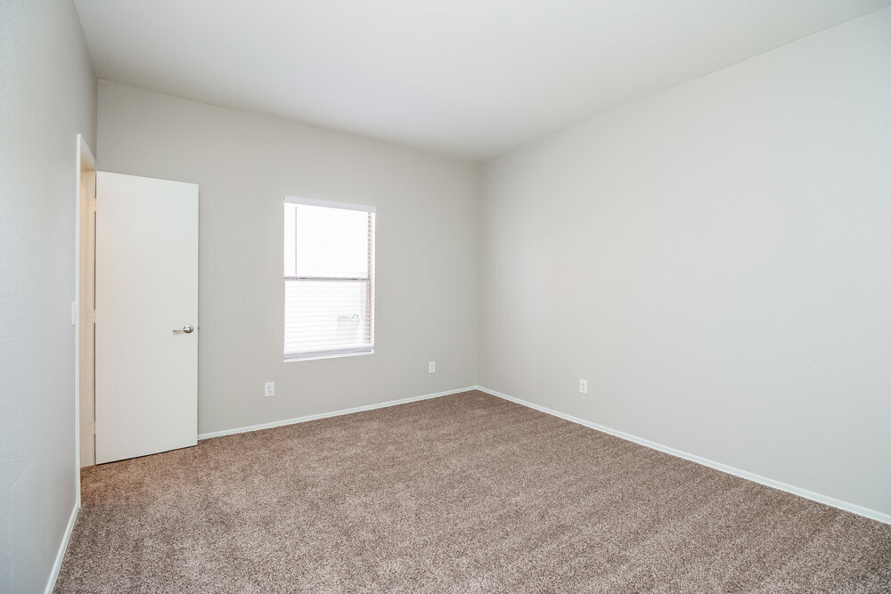 Building Photo - 1163 E Dust Devil Dr