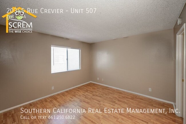 Building Photo - Two Bedroom Lower Unit in Santa Clarita