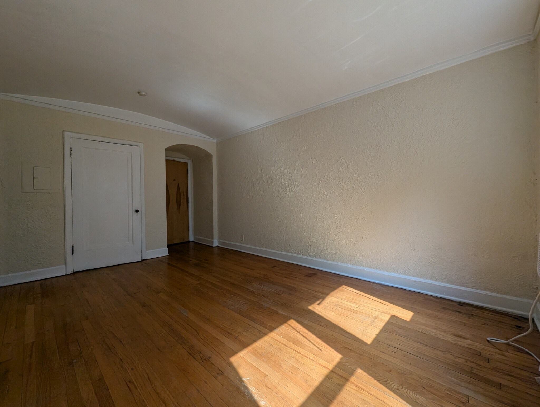 Building Photo - 556 W Arlington Pl