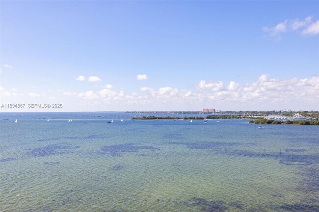 Building Photo - 1 Grove Isle Dr