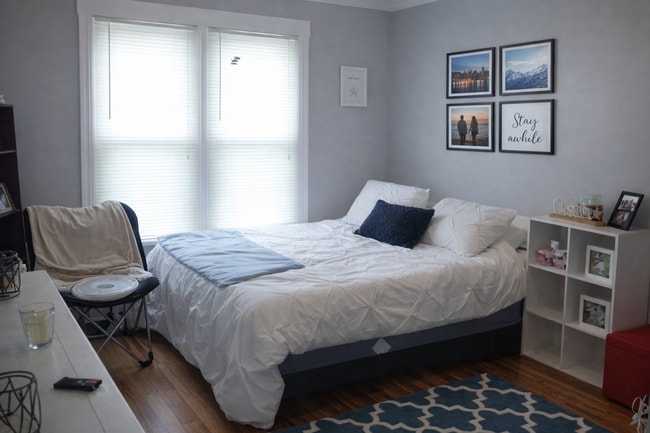 Building Photo - Bolivia St