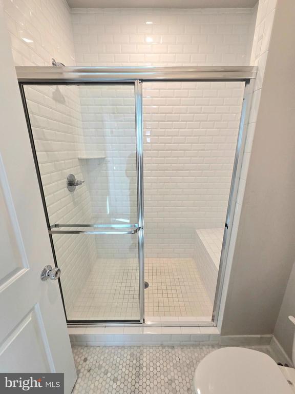 Building Photo - 820 Fern Pl NW