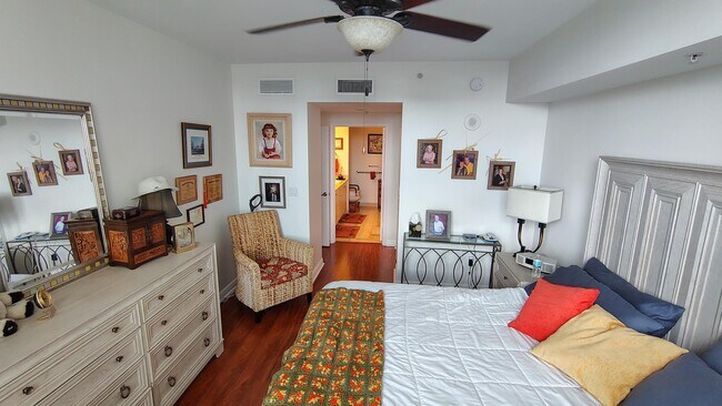 Building Photo - 450 N Federal Hwy