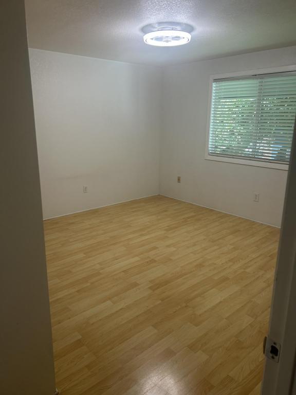 Building Photo - 2285 Poplar Dr