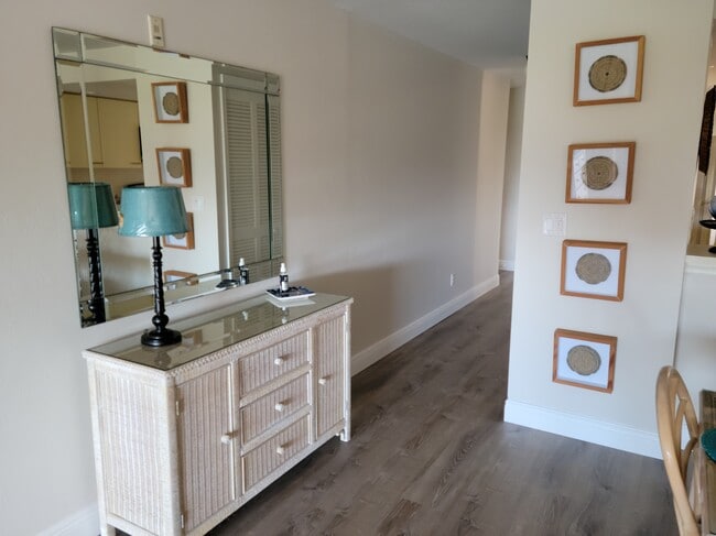 Building Photo - 12170 Kelly Sands Way