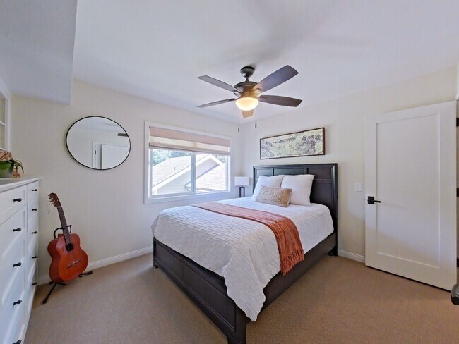 Building Photo - 33702 Calle Conejo