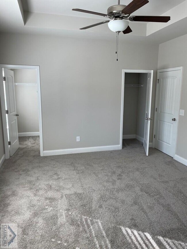 Building Photo - 1271 Towne Square Ct