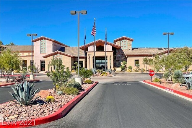 Building Photo - GEM IN SUN CITY ANTHEM!