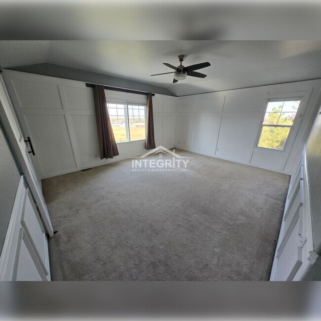 Building Photo - 8551 S Mallard Pl