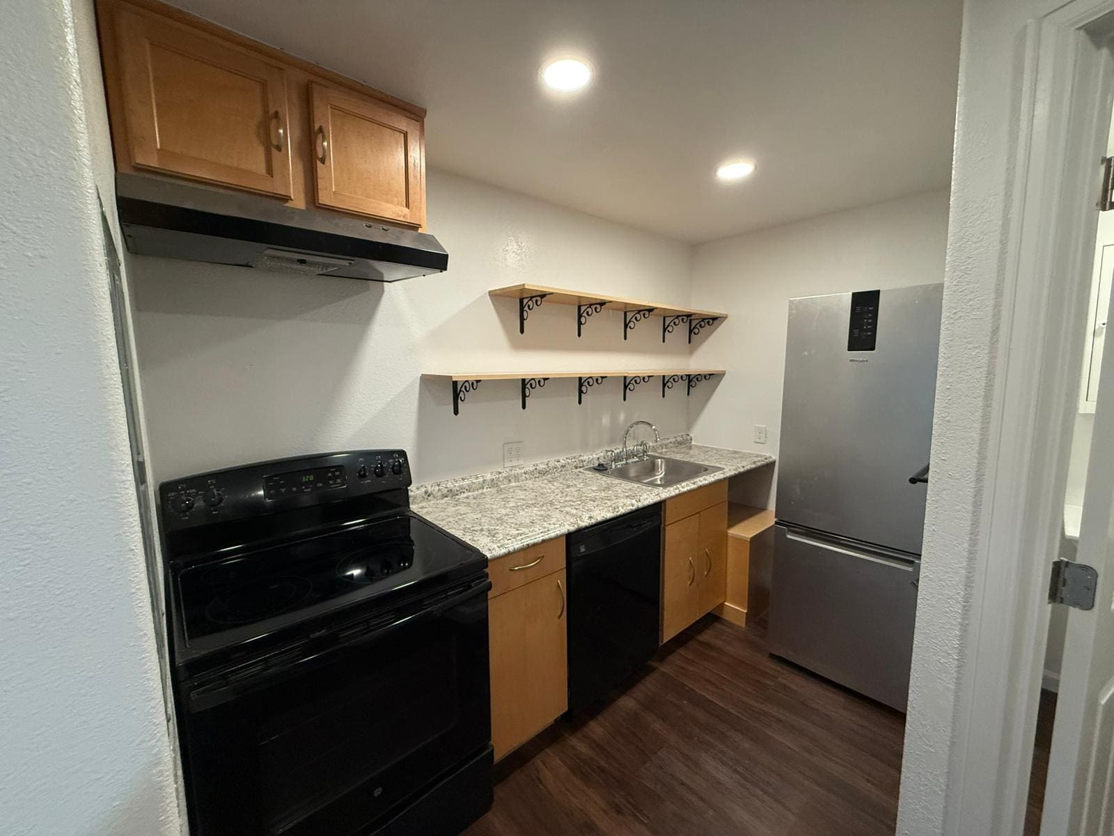 Building Photo - 1249 Button Rock Dr