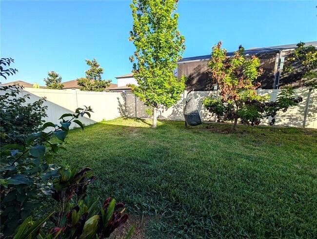 Building Photo - 11024 Little Blue Heron Dr