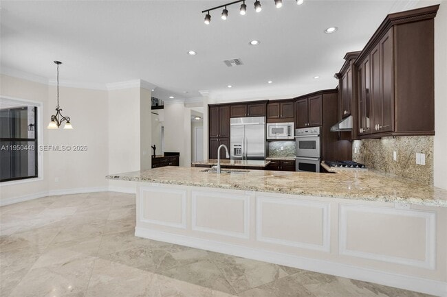 Building Photo - 8944 Little Falls Way