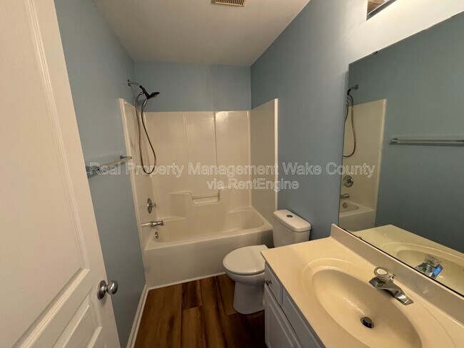 Building Photo - 416 Colwick Ln