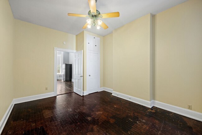 Building Photo - 1206 Park Ave