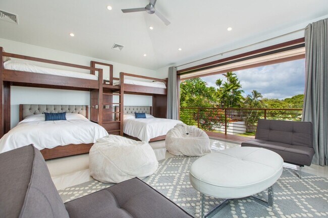 Building Photo - 224 Ka'alawai Place