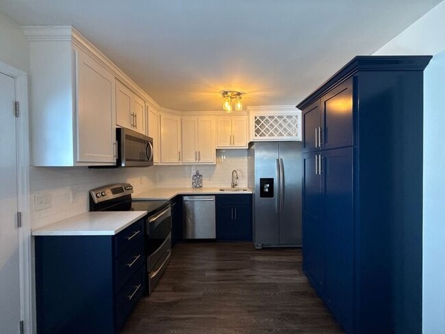 Building Photo - T.R. Lawing Realty Property