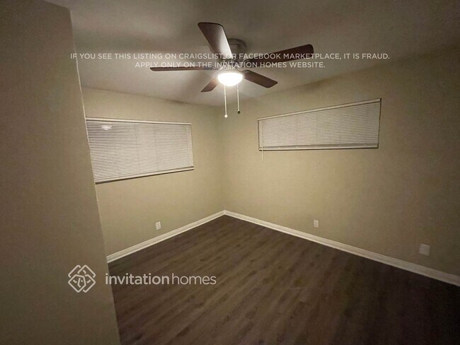 Building Photo - 829 Calle Catalpa